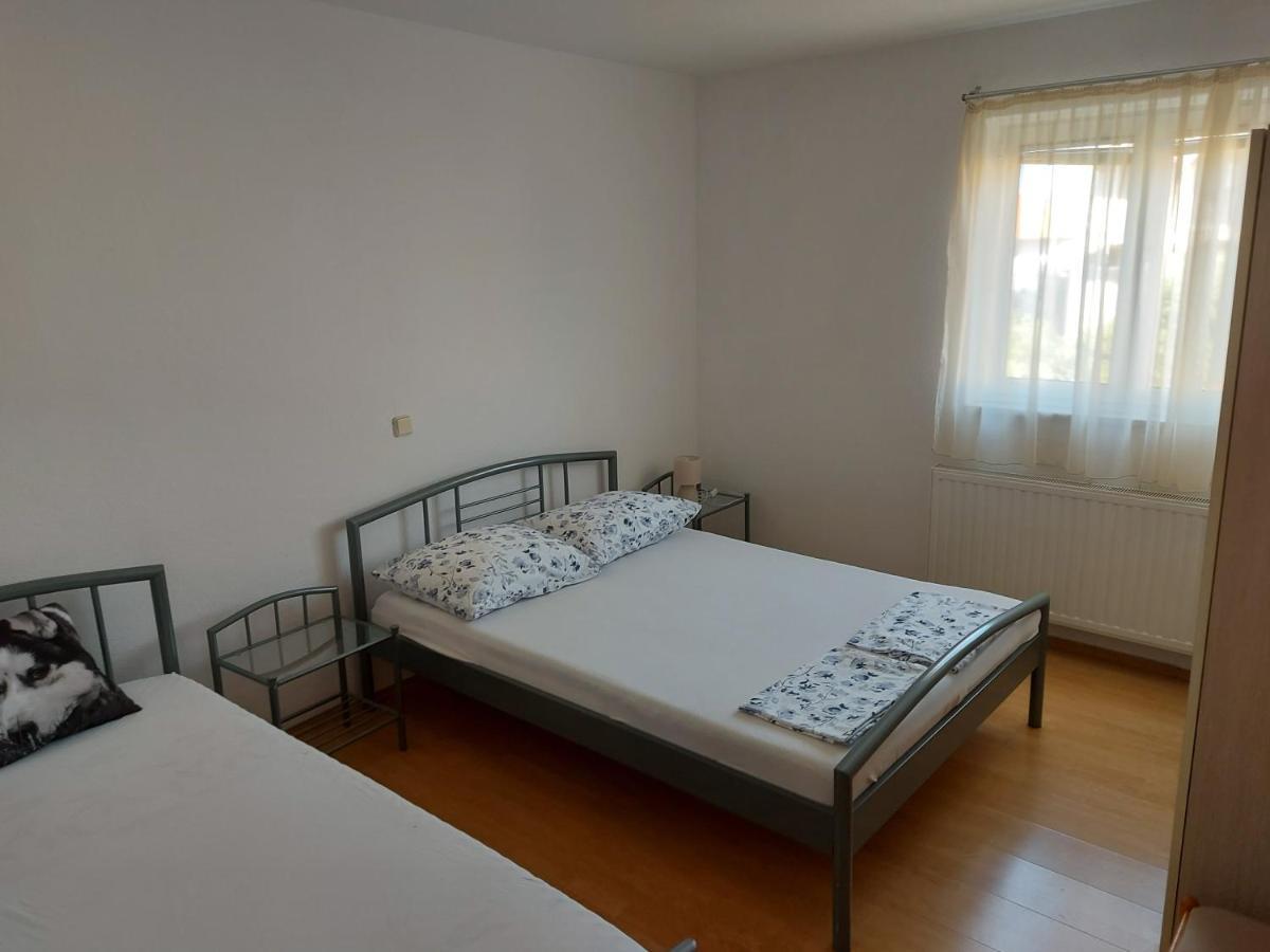 Apartamento Apartman Luka Vodice Exterior foto