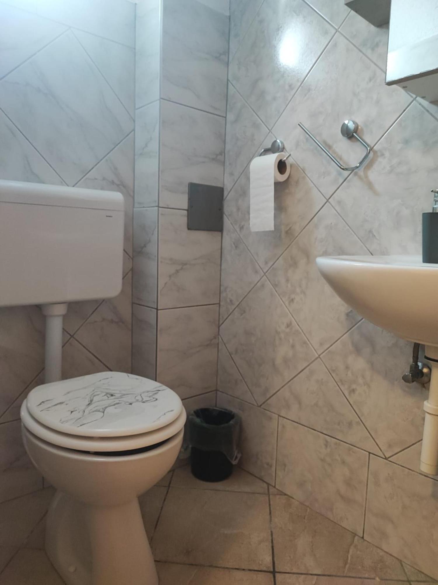 Apartamento Apartman Luka Vodice Exterior foto