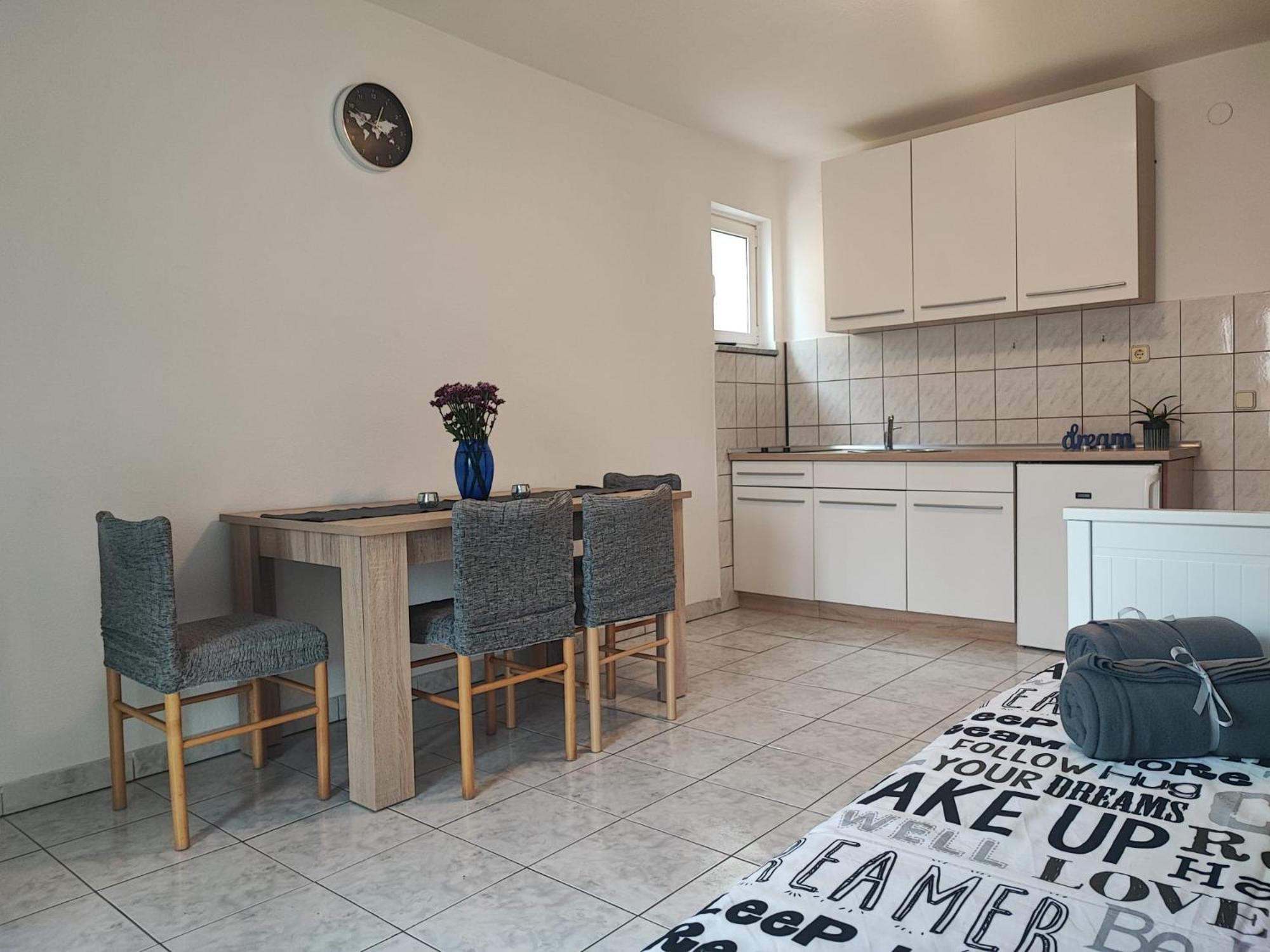 Apartamento Apartman Luka Vodice Exterior foto
